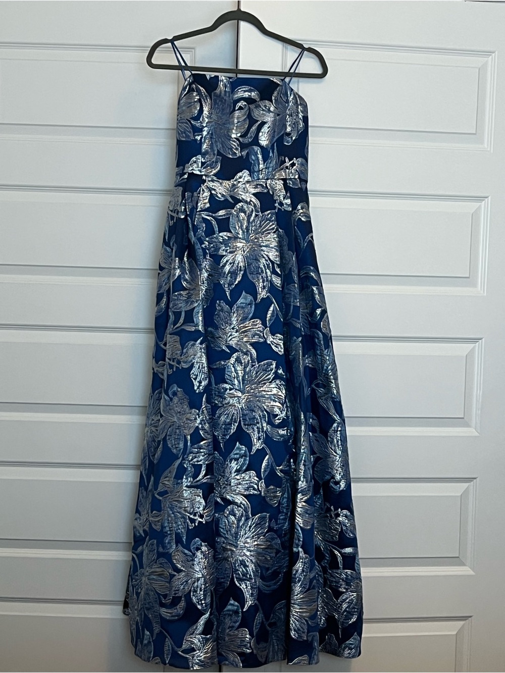New with Tags Alex Evening Strapless Blue Floral Ball Gown Dress with Shawl. - Picture 7 of 7